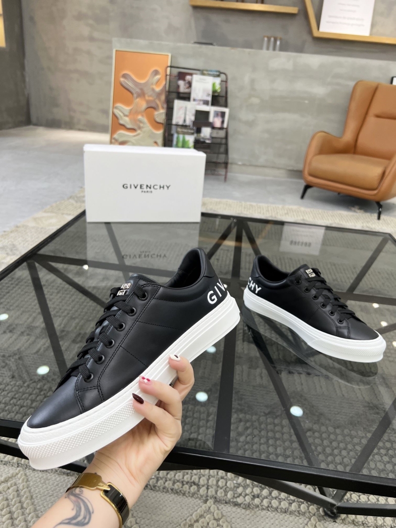 Givenchy Sneakers